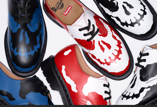 슈프림 x 닥터마틴 콜라보 출시!스컬페이스가 포인트 한정판 슈즈 3컬러 전격 공개 #닥터마틴사이즈추천