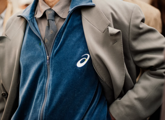 Soshiotsuki x 아식스 트랙 재킷, 피렌체를 달군 하이브리드 스타일 | 아식스 저렴하게 구매하기