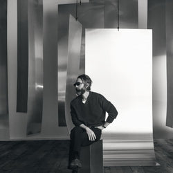 자라 x 에런 러빈, 단순함의 미학을 담은 협업 컬렉션 출시 #자라콜라보직구 #캐나다배대지